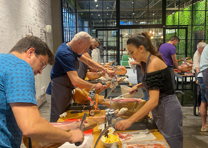Taller Corte de Jamón - Pilsaeduca - Gastronomía - Cocina - Yuzin Granada