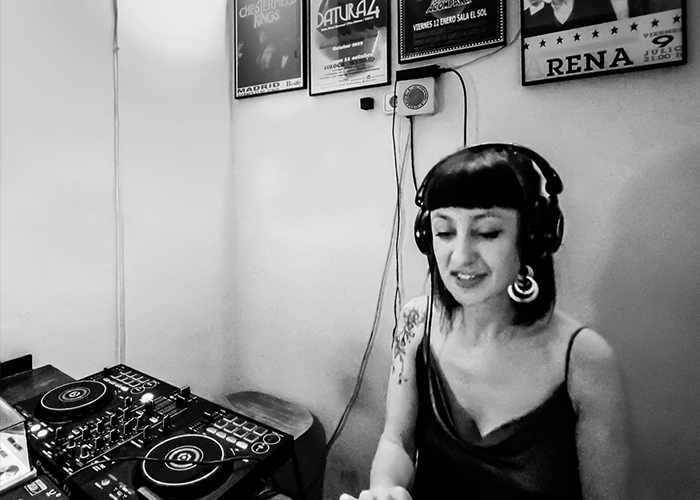 11-musica_DJ-Charlotte-Sometimes_sonico-bar_agenda-cultural-yuzin-carabanchel.jpeg