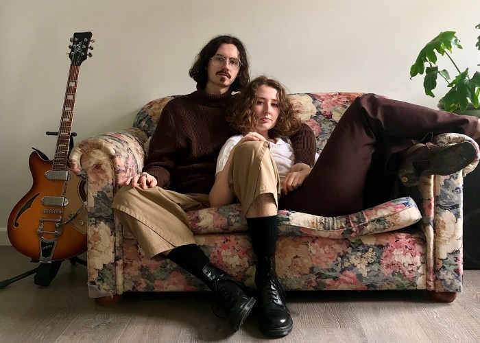 Ripship en concierto en sala planta baja - serpiente negra - yuzin granada